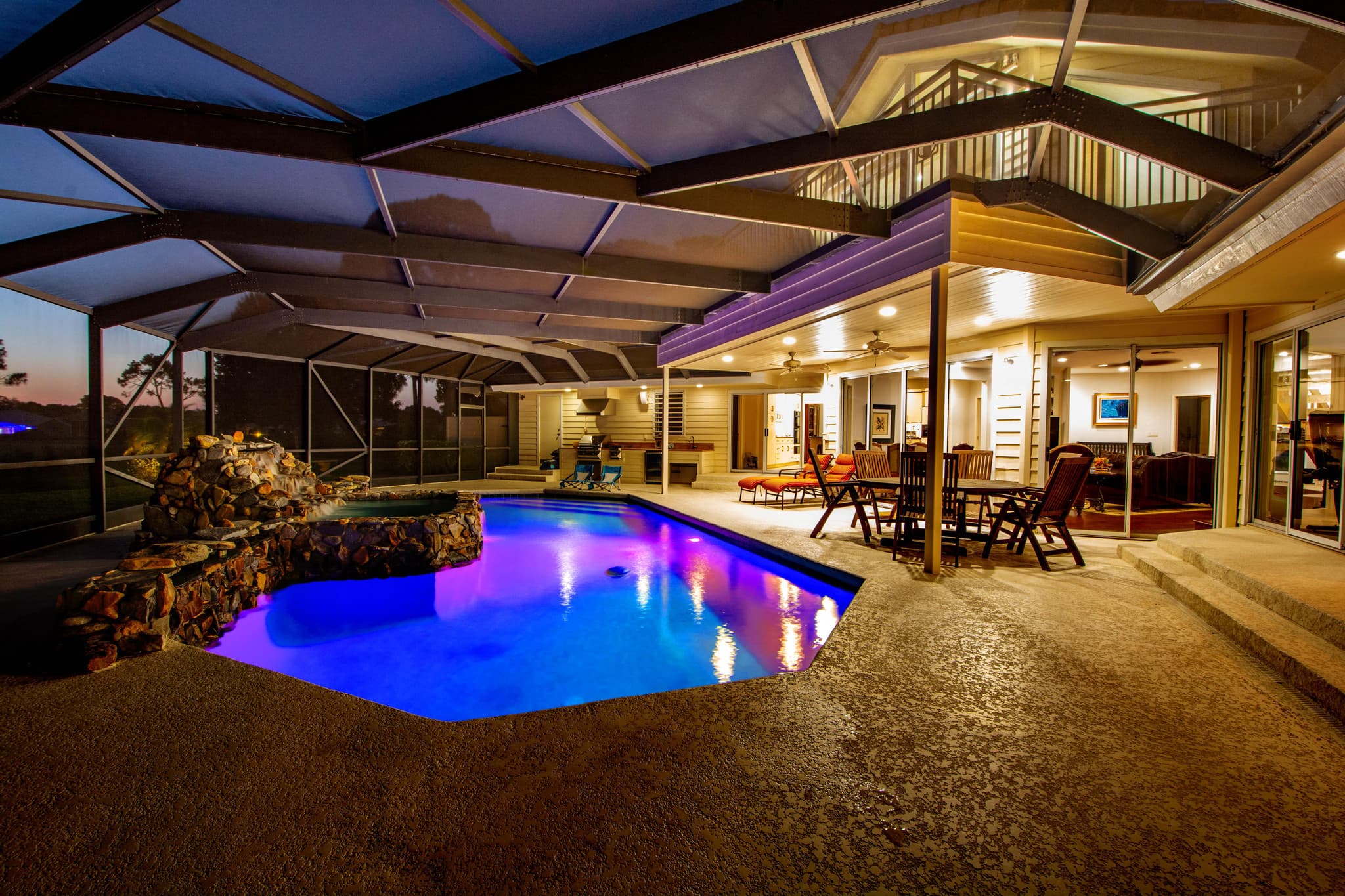 Twilight pool and lanai from an ipixx Ultimate Session